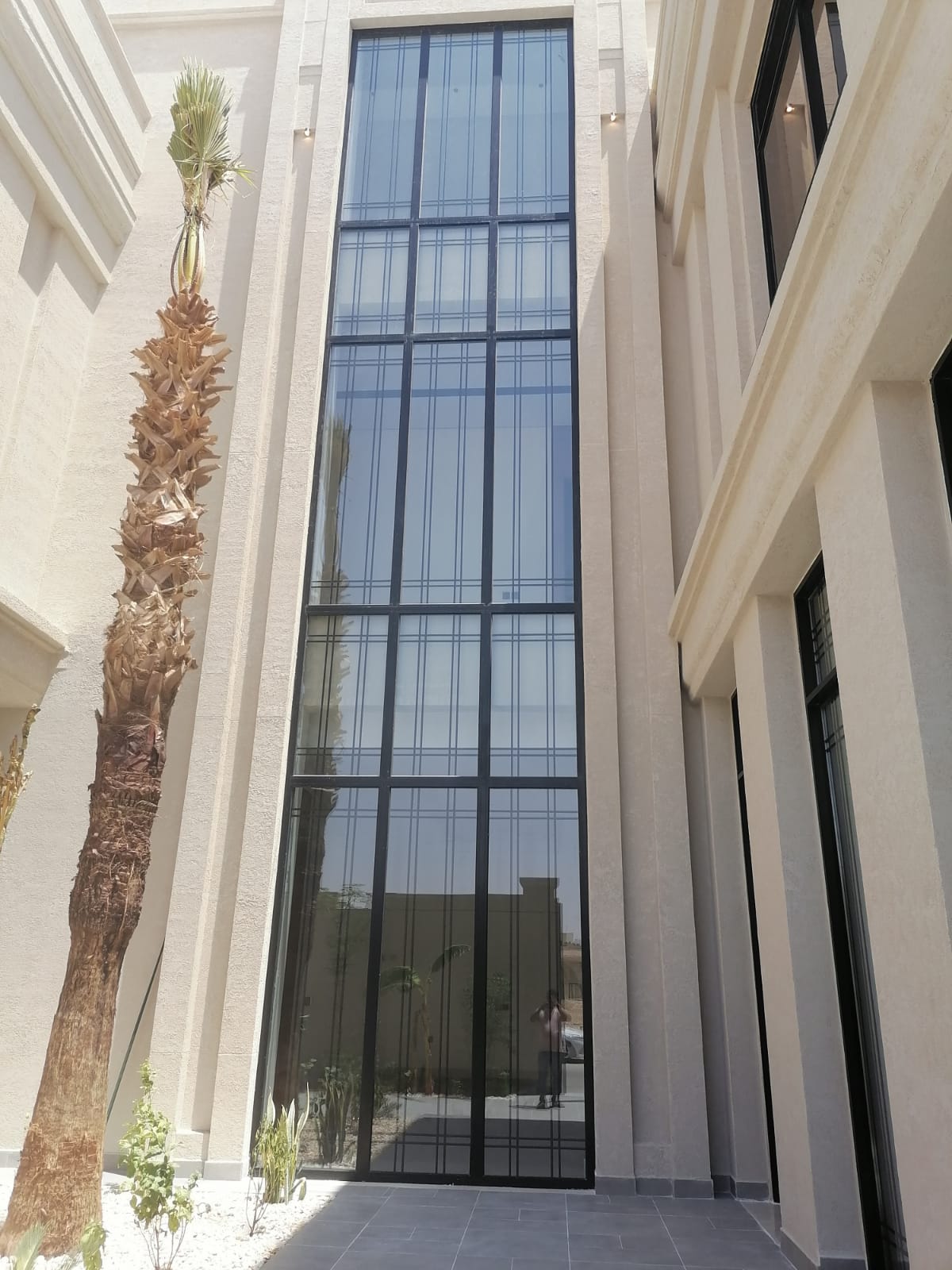 رواد الزجاج بالرياض