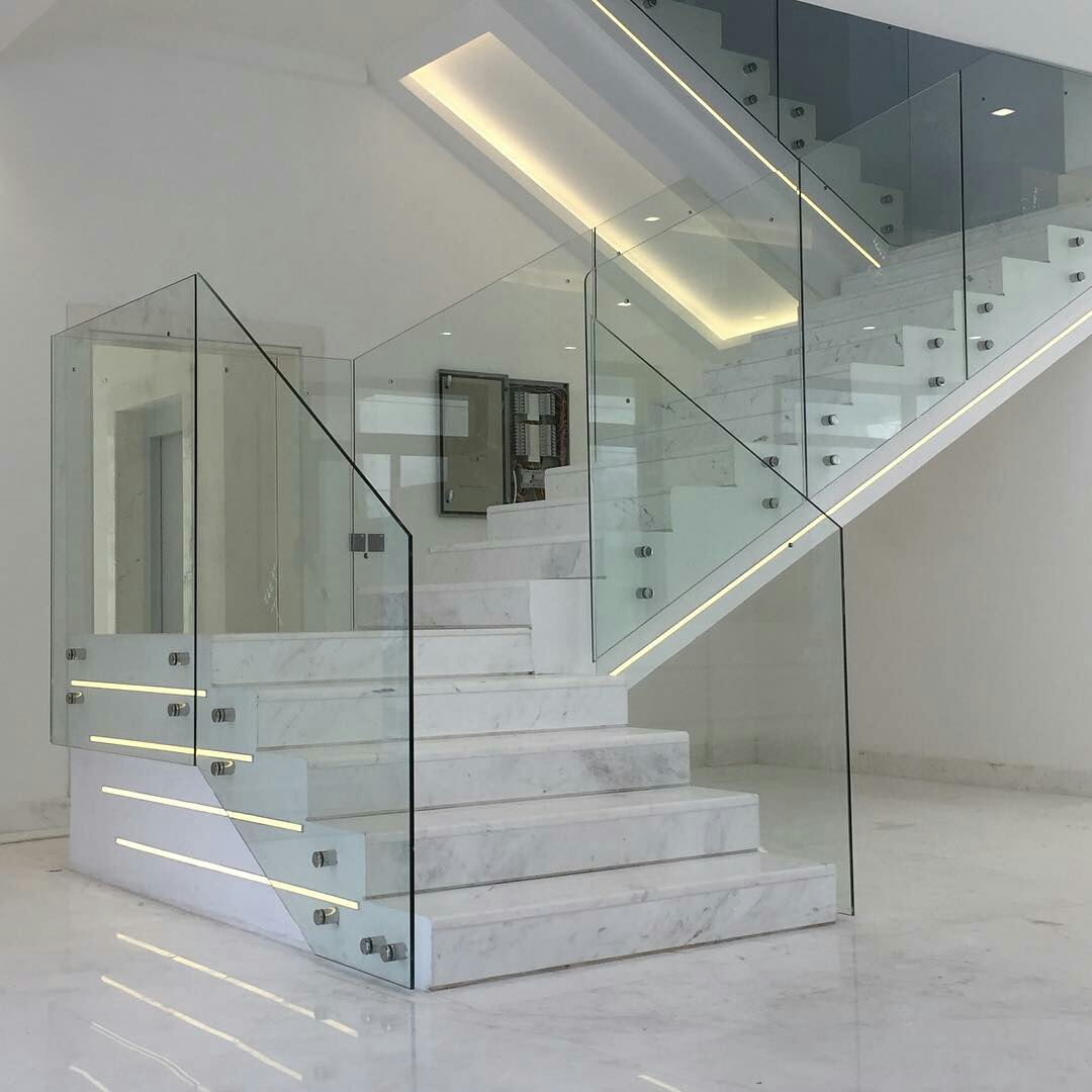 رواد الزجاج بالرياض